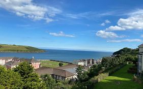 Sunnyside View Apartment -Modern & Cosy Apartment With Magnificent Views To Match